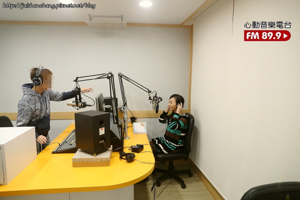 【體驗║桃竹苗】心動音樂電台Pulse FM 89.9〜那些讓人怦然心動的音樂，我的廣播錄音室初體驗