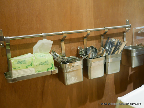 Mambo Burger慢堡(東海店)：【食記】台中Mambo Burger 慢堡 (東海店)@龍井東海夜市捷運BRT東海別墅 : 口味與實力兼具, 值得慢慢品嘗的手作料理