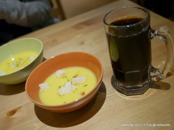 Mambo Burger慢堡(東海店)：【食記】台中Mambo Burger 慢堡 (東海店)@龍井東海夜市捷運BRT東海別墅 : 口味與實力兼具, 值得慢慢品嘗的手作料理