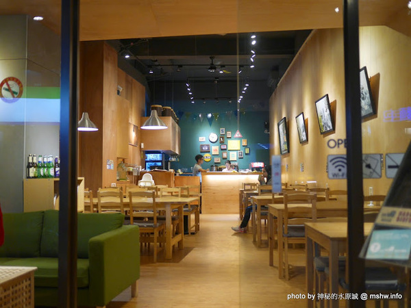 Mambo Burger慢堡(東海店)：【食記】台中Mambo Burger 慢堡 (東海店)@龍井東海夜市捷運BRT東海別墅 : 口味與實力兼具, 值得慢慢品嘗的手作料理