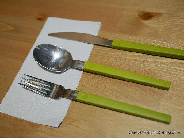 Mambo Burger慢堡(東海店)：【食記】台中Mambo Burger 慢堡 (東海店)@龍井東海夜市捷運BRT東海別墅 : 口味與實力兼具, 值得慢慢品嘗的手作料理