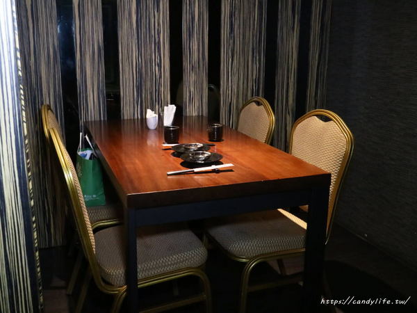 本握壽司:台中美食│本 握壽司 御選頂級日式料理〃女兒紅婚宴會館旁,低調又神秘的無菜單料理~