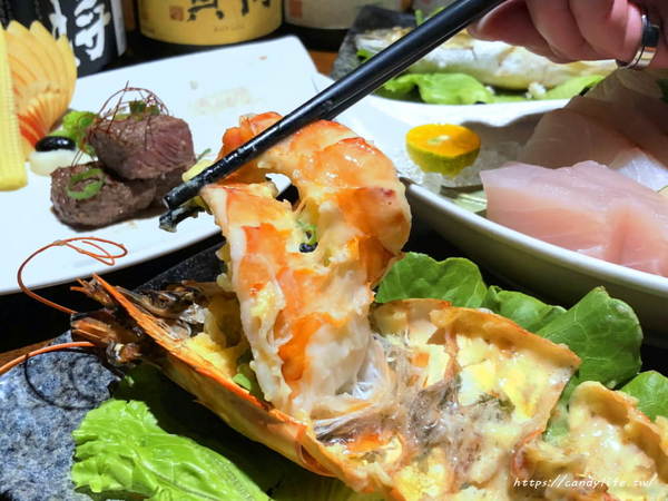 本握壽司:台中美食│本 握壽司 御選頂級日式料理〃女兒紅婚宴會館旁,低調又神秘的無菜單料理~