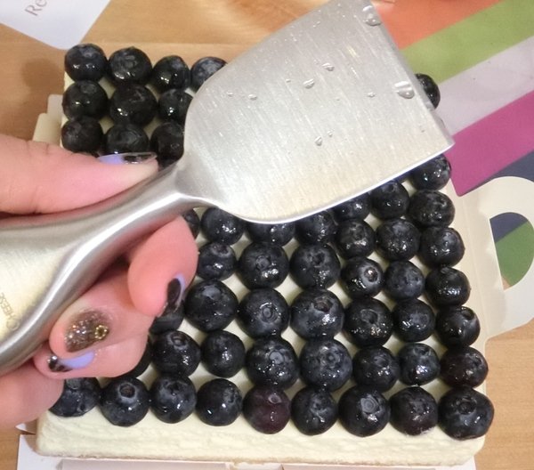 CHEESE CAKE 1:【宅配美食】母親節就送媽咪好吃到會噴淚的頂級精品蛋糕-CHEESE CAKE 1的Blue Man~奢侈~