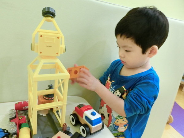 Greenwood Taipei 格林屋:【親子餐廳/親子樂園推薦】Greenwood Taipei 格林屋~是品嚐美食及蹓小孩的好所在喔!