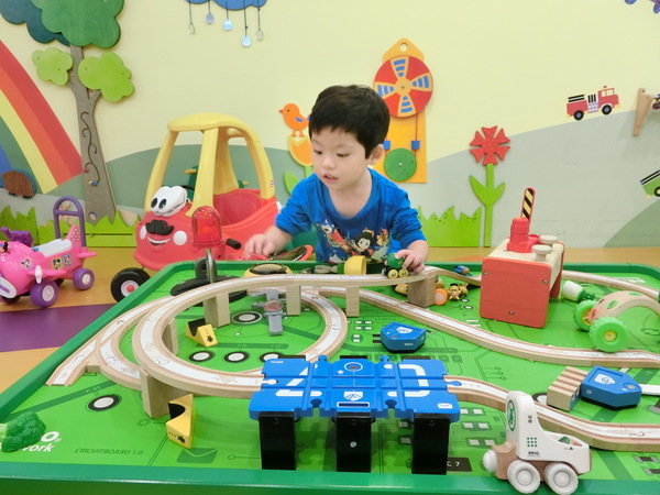 Greenwood Taipei 格林屋:【親子餐廳/親子樂園推薦】Greenwood Taipei 格林屋~是品嚐美食及蹓小孩的好所在喔!