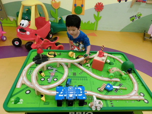 Greenwood Taipei 格林屋:【親子餐廳/親子樂園推薦】Greenwood Taipei 格林屋~是品嚐美食及蹓小孩的好所在喔!