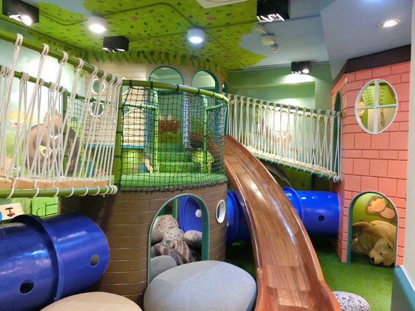 Greenwood Taipei 格林屋:【親子餐廳/親子樂園推薦】Greenwood Taipei 格林屋~是品嚐美食及蹓小孩的好所在喔!