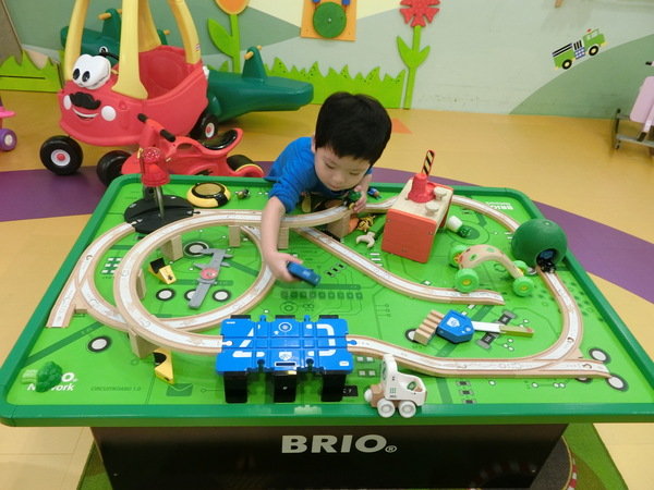 Greenwood Taipei 格林屋:【親子餐廳/親子樂園推薦】Greenwood Taipei 格林屋~是品嚐美食及蹓小孩的好所在喔!