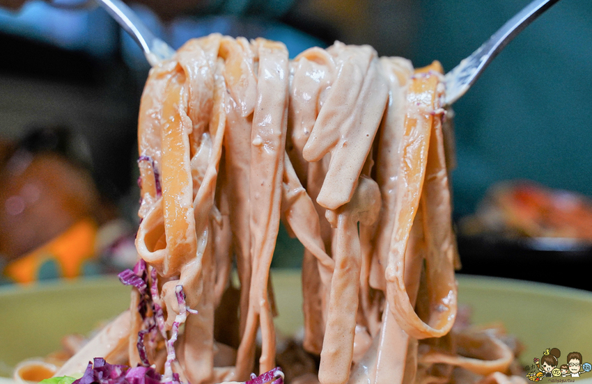 高雄聚餐推薦 約會 跨年 耶誕 烤雞 限量 甜點 下午茶 美食 高雄美食