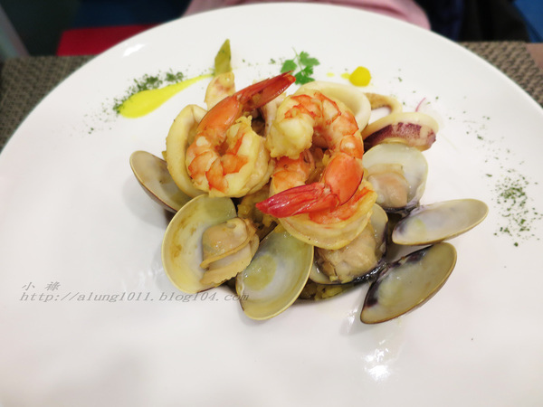 CHIC CAFÉ 奇可小廚