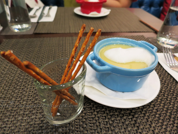 CHIC CAFÉ 奇可小廚