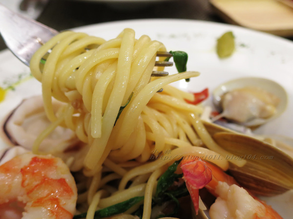 CHIC CAFÉ 奇可小廚