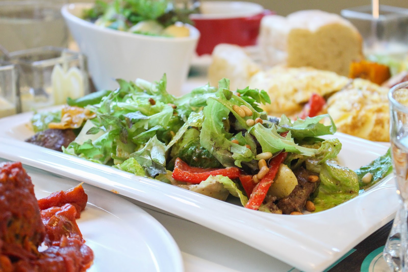 [高雄美食]新堀江早午餐CHIC CAFÉ 奇可小廚~適合聚餐的義式料理餐廳~還有鬆餅甜點~體驗團~