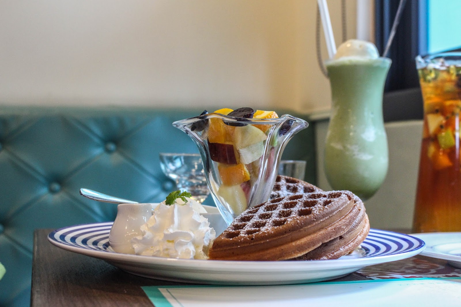 [高雄美食]新堀江早午餐CHIC CAFÉ 奇可小廚~適合聚餐的義式料理餐廳~還有鬆餅甜點~體驗團~