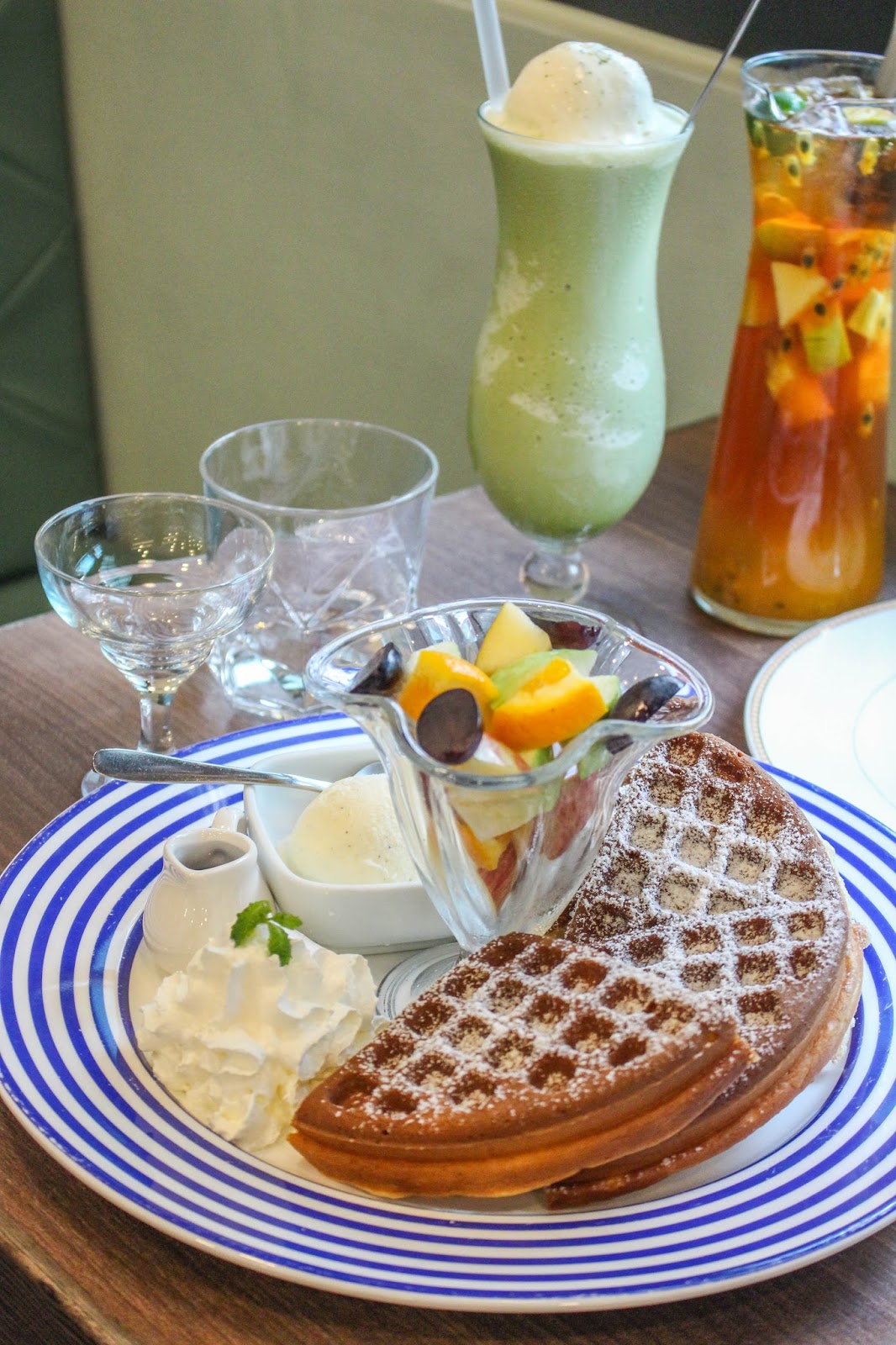 [高雄美食]新堀江早午餐CHIC CAFÉ 奇可小廚~適合聚餐的義式料理餐廳~還有鬆餅甜點~體驗團~