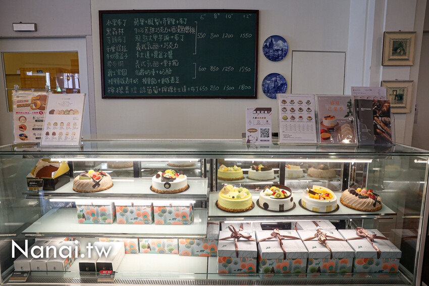 小熊菓子又有新品!尺寸長達25公分雞排可頌,極致酥脆又酥鬆