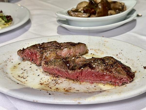 台北市中山區[大直美食] 茹絲葵牛排館 大直店 Ruth's Chris 台北高檔牛排館 台北約會慶生餐廳 #大直劍南路站美食 @蛋寶