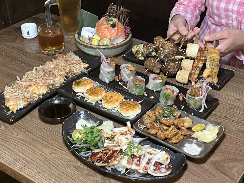 新北市板橋區隱居|板橋高人氣老宅日式平價居酒屋。一秒飛日本多款特色料理、串物。府中聚餐推薦 – 艾瑞絲的吃貨日常