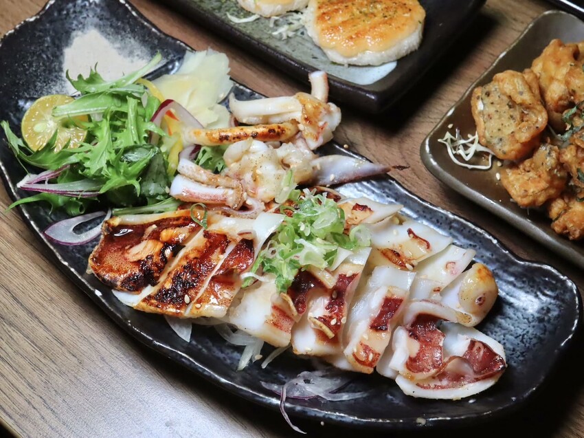 新北市板橋區隱居|板橋高人氣老宅日式平價居酒屋。一秒飛日本多款特色料理、串物。府中聚餐推薦 – 艾瑞絲的吃貨日常