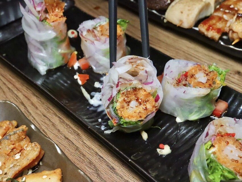 新北市板橋區隱居|板橋高人氣老宅日式平價居酒屋。一秒飛日本多款特色料理、串物。府中聚餐推薦 – 艾瑞絲的吃貨日常