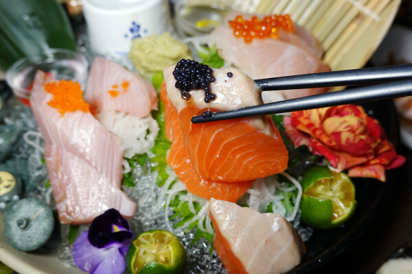 新北必吃美食-板橋隱居府中店，府中捷運站居酒屋推薦，有好吃串燒、啤酒、創意日式料理的新北居酒屋