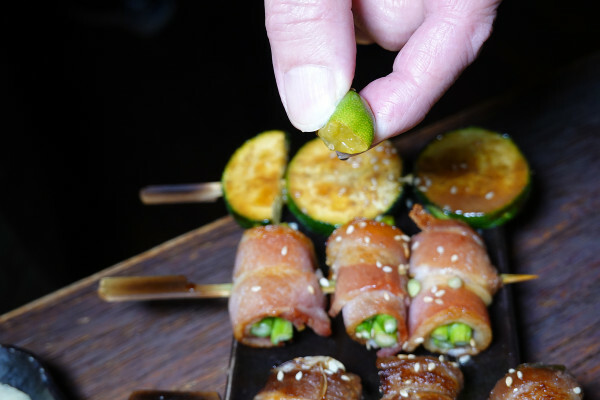 新北必吃美食-板橋隱居府中店，府中捷運站居酒屋推薦，有好吃串燒、啤酒、創意日式料理的新北居酒屋