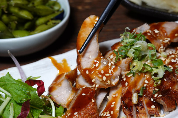 新北必吃美食-板橋隱居府中店，府中捷運站居酒屋推薦，有好吃串燒、啤酒、創意日式料理的新北居酒屋