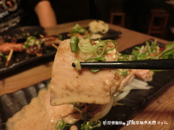 【新北板橋】《隱居いざかや府中店》隱藏在鬧區巷弄裡的居酒屋,深夜食堂推薦。近捷運府中站