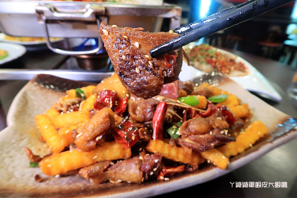 新竹平價熱炒！霸道啤酒屋，公道五路上百道川湘菜料理快炒店