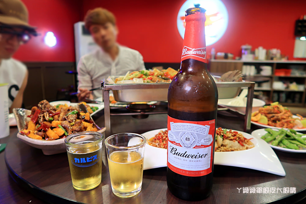 新竹平價熱炒!霸道啤酒屋,公道五路上百道川湘菜料理快炒店