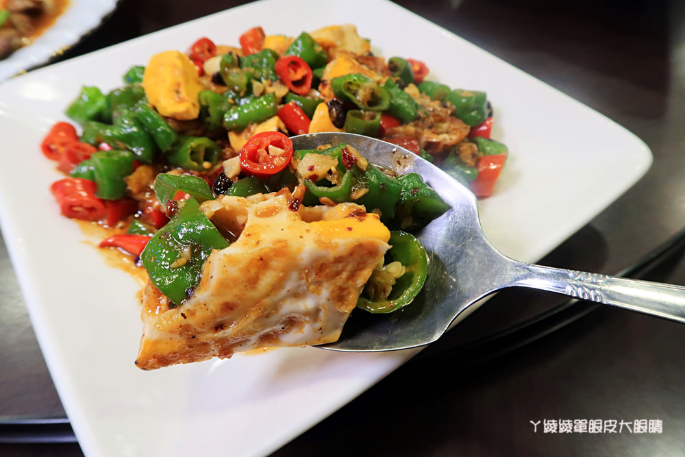 新竹平價熱炒！霸道啤酒屋，公道五路上百道川湘菜料理快炒店