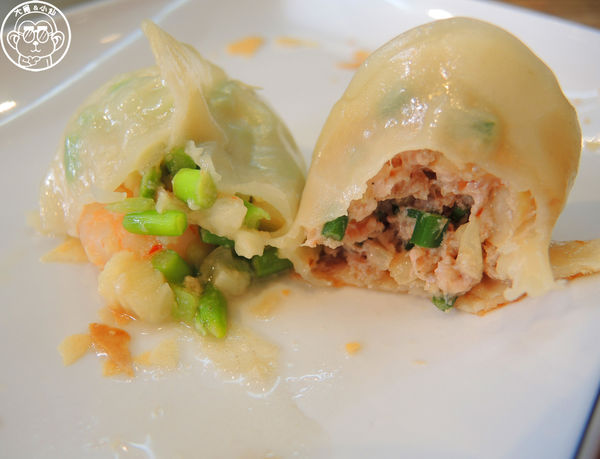 鎮新記飲茶餐廳:呷飽祙【台中西屯・鎮新記】有長翅膀的銷魂煎餃 鎮新記飲茶餐廳:呷飽祙【台中西屯・鎮新記】有長翅膀的銷魂煎餃