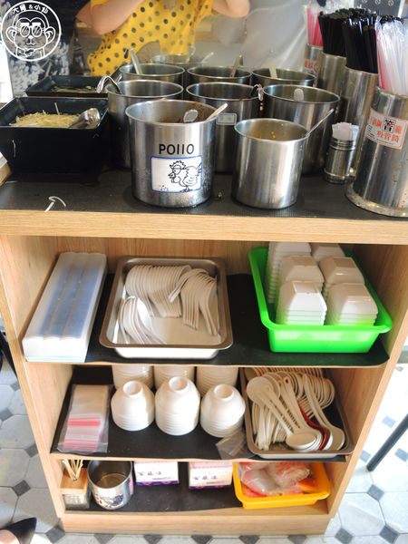 鎮新記飲茶餐廳:呷飽祙【台中西屯・鎮新記】有長翅膀的銷魂煎餃 鎮新記飲茶餐廳:呷飽祙【台中西屯・鎮新記】有長翅膀的銷魂煎餃