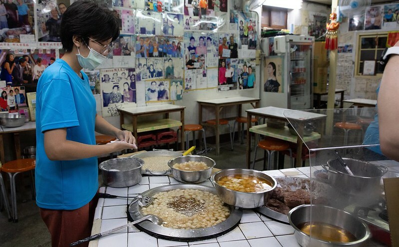 屏東潮州必吃老店！阿倫冰店潮州燒冷冰，在地人觀光客都愛冰火雙重天。