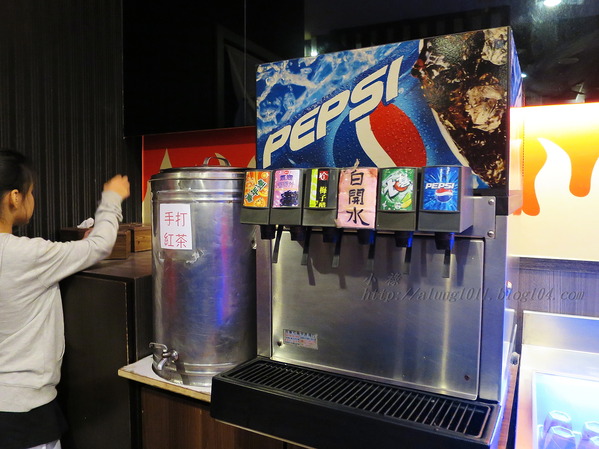 哇烤碳火炙燒牛排(原享客碳烤牛排):大快朵頤 !!! -「哇烤」碳火炙燒牛排 哇烤碳火炙燒牛排(原享客碳烤牛排):大快朵頤 !!! -「哇烤」碳火炙燒牛排