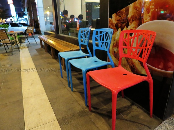 哇烤碳火炙燒牛排(原享客碳烤牛排):大快朵頤 !!! -「哇烤」碳火炙燒牛排 哇烤碳火炙燒牛排(原享客碳烤牛排):大快朵頤 !!! -「哇烤」碳火炙燒牛排