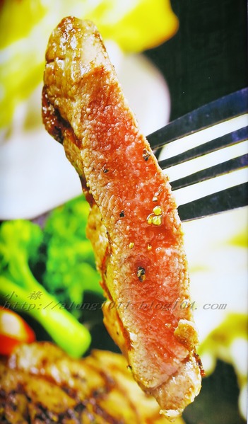 哇烤碳火炙燒牛排(原享客碳烤牛排):大快朵頤 !!! -「哇烤」碳火炙燒牛排 哇烤碳火炙燒牛排(原享客碳烤牛排):大快朵頤 !!! -「哇烤」碳火炙燒牛排