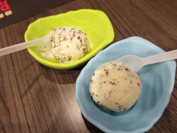 哇烤碳火炙燒牛排(原享客碳烤牛排):大快朵頤 !!! -「哇烤」碳火炙燒牛排 哇烤碳火炙燒牛排(原享客碳烤牛排):大快朵頤 !!! -「哇烤」碳火炙燒牛排