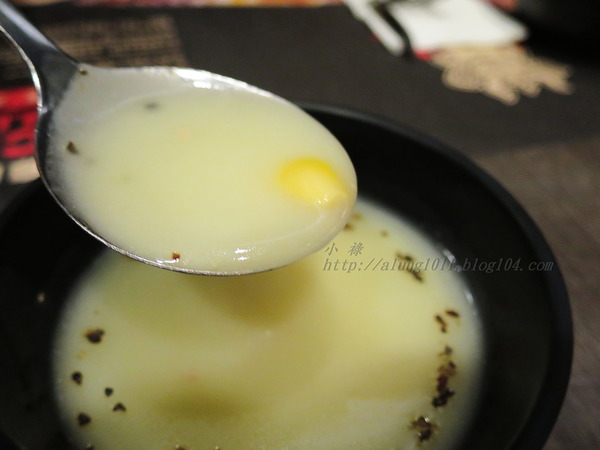 哇烤碳火炙燒牛排(原享客碳烤牛排)：大快朵頤 !!!   -「哇烤」碳火炙燒牛排