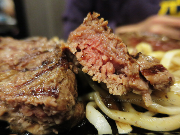 哇烤碳火炙燒牛排(原享客碳烤牛排):大快朵頤 !!! -「哇烤」碳火炙燒牛排 哇烤碳火炙燒牛排(原享客碳烤牛排):大快朵頤 !!! -「哇烤」碳火炙燒牛排