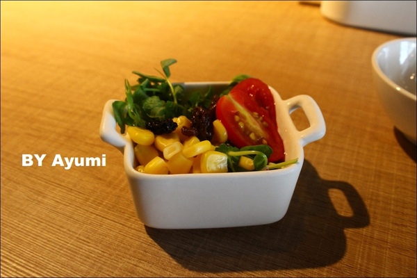 OWN HOT POT 旺客鍋坊：[食記]OWN HOT POT 旺客鍋坊-享受肉多多的豐盛鍋物、16oz牛肉四重奏套餐超滿足！！！