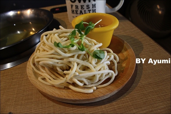 OWN HOT POT 旺客鍋坊：[食記]OWN HOT POT 旺客鍋坊-享受肉多多的豐盛鍋物、16oz牛肉四重奏套餐超滿足！！！