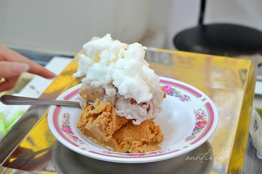 【宜蘭】黑秀冰店，超香濃花生，白泡泡牛奶，開水製作古早味細緻綿綿冰