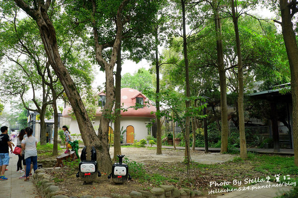 【新竹－竹東】童話故事中的蘑菇屋竟真實出現在眼前＠竹東火車站旅遊服務中心★竹東車站/蘑菇屋/竹東景點/竹東好玩/新竹景點