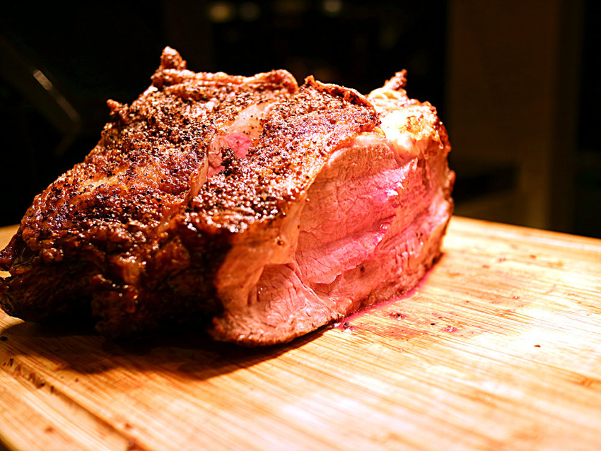 爐烤牛排-整塊剖面 (2).JPG 爐烤牛排-整塊剖面 (2).JPG