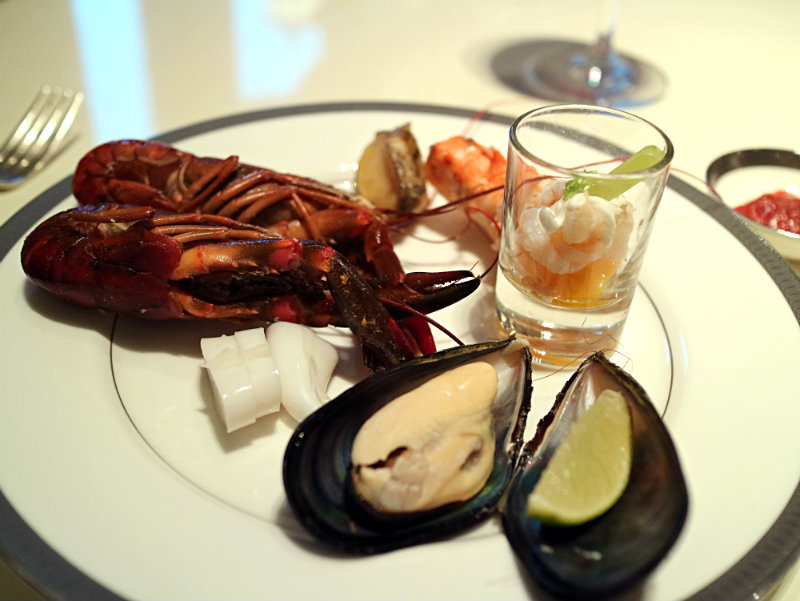 第一盤-小龍蝦尖抽.JPG 第一盤-小龍蝦尖抽.JPG