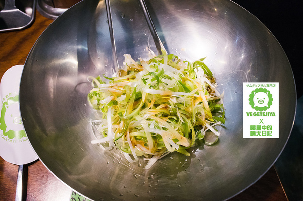 VEGETEJIYA菜豚屋(八德店)：【松山|菜豚屋】日韓混血的好吃有機生菜包肉 肉食人準備迎接肉海攻擊吧!!!（含完整菜單）