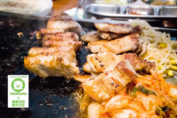 VEGETEJIYA菜豚屋(八德店)：【松山|菜豚屋】日韓混血的好吃有機生菜包肉 肉食人準備迎接肉海攻擊吧!!!（含完整菜單）