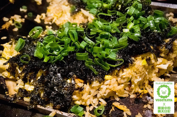 VEGETEJIYA菜豚屋(八德店)：【松山|菜豚屋】日韓混血的好吃有機生菜包肉 肉食人準備迎接肉海攻擊吧!!!（含完整菜單）